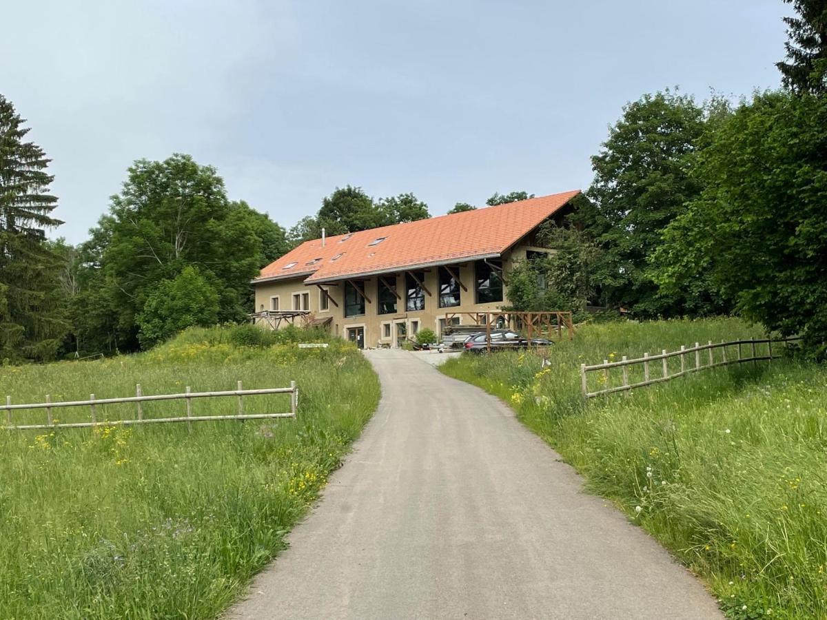 La Ferme Des Aretes Panzió La Chaux De Fonds Kültér fotó